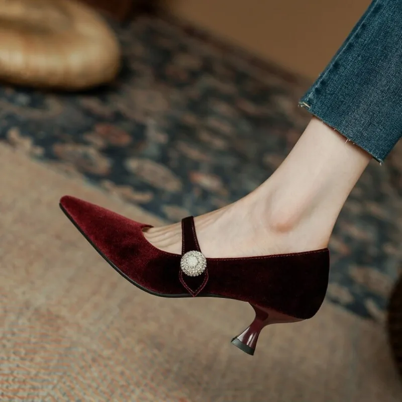 Wine Red Pointed Toe Mary Jane - Boots recension och pris